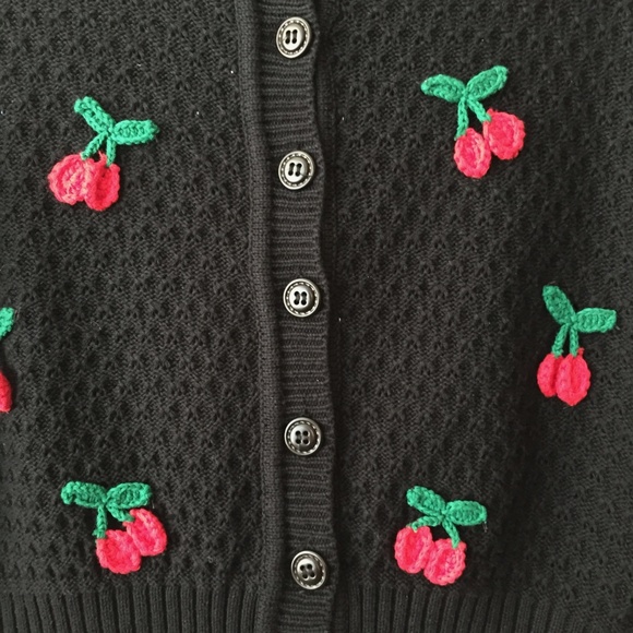 MAK 1950s Retro Knit Cherry Sweater Cardigan - Picture 2 of 3